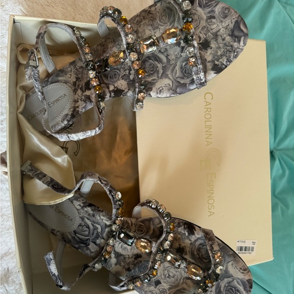 PRICE DROP Preowned Carolinna Espinosa Rhinestone Sandals. Size 9 1/2 Medium. - Picture 4 of 7